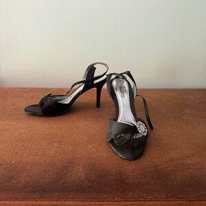 Aldo Black Satin Evening Heels Size 10 with Rhinestone Brooch